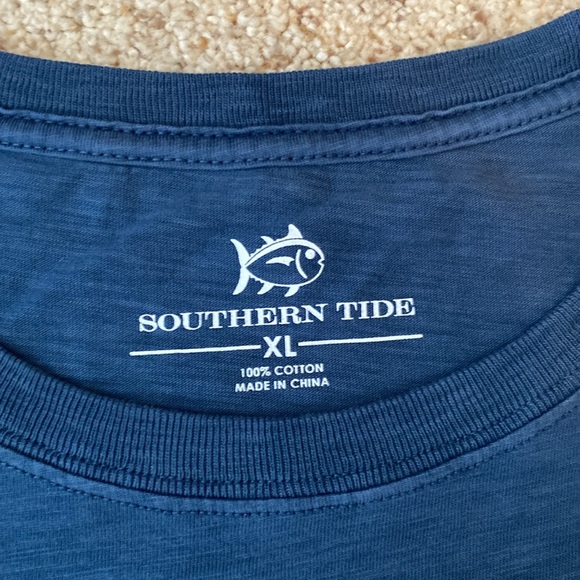Men’s Southern Tide Short Sleeve Pocket Tee - Picture 3 of 5